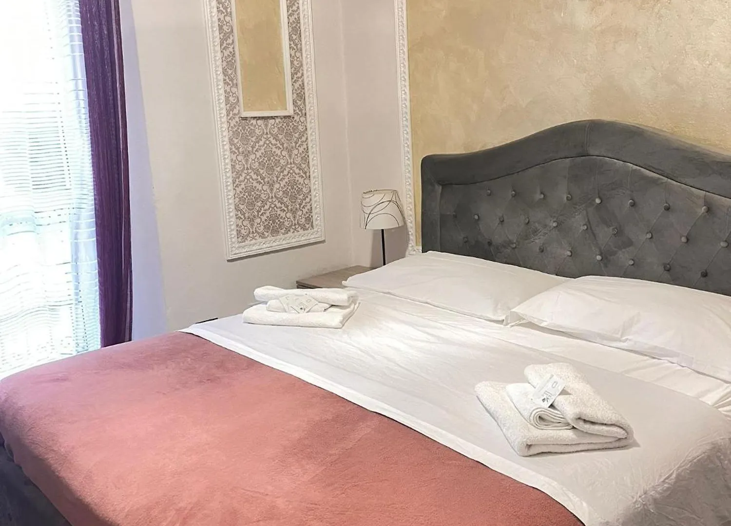Bed and Breakfast Infinity Passion Rho