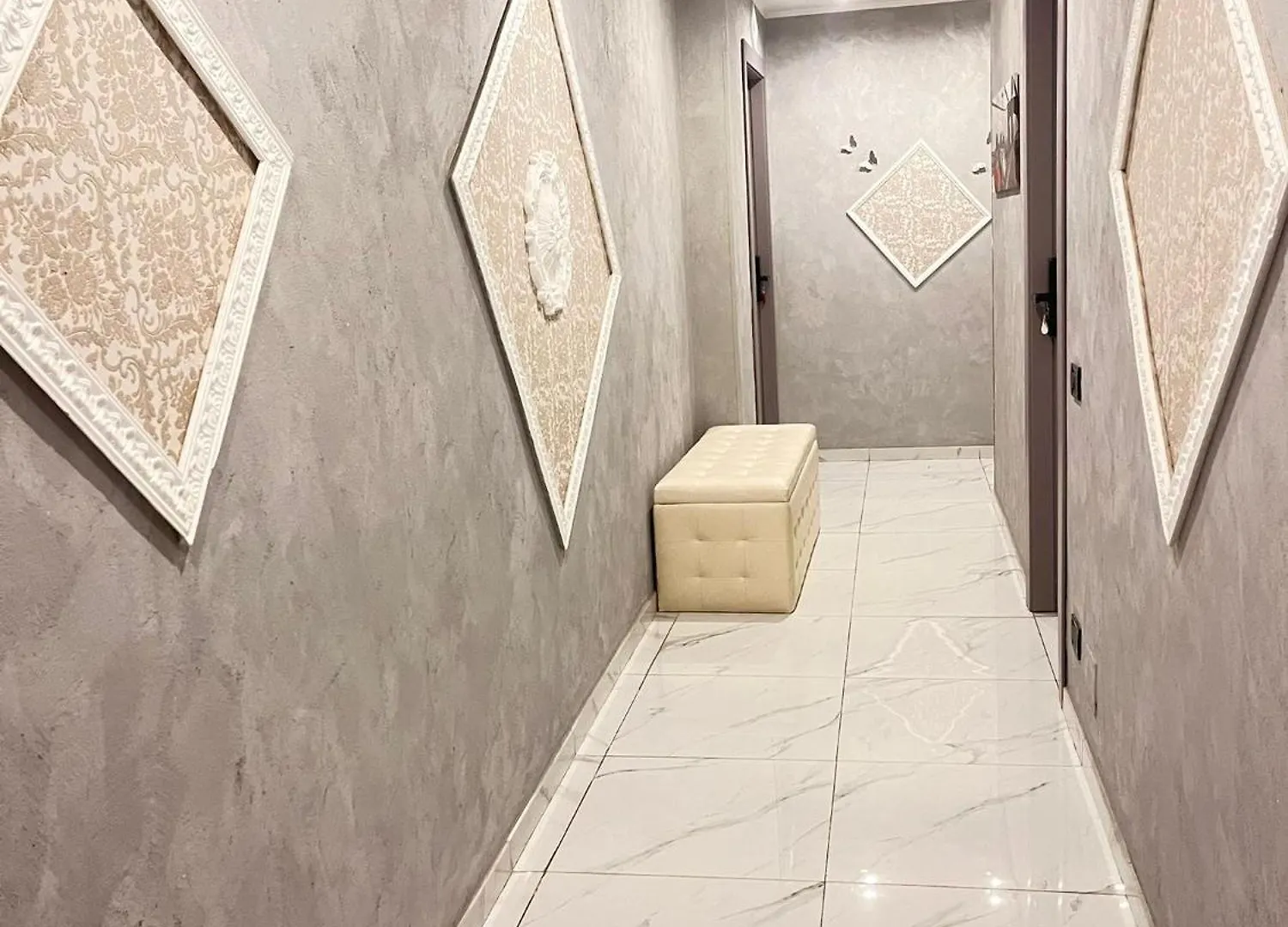 Bed and Breakfast Infinity Passion Rho 0*,  Italia