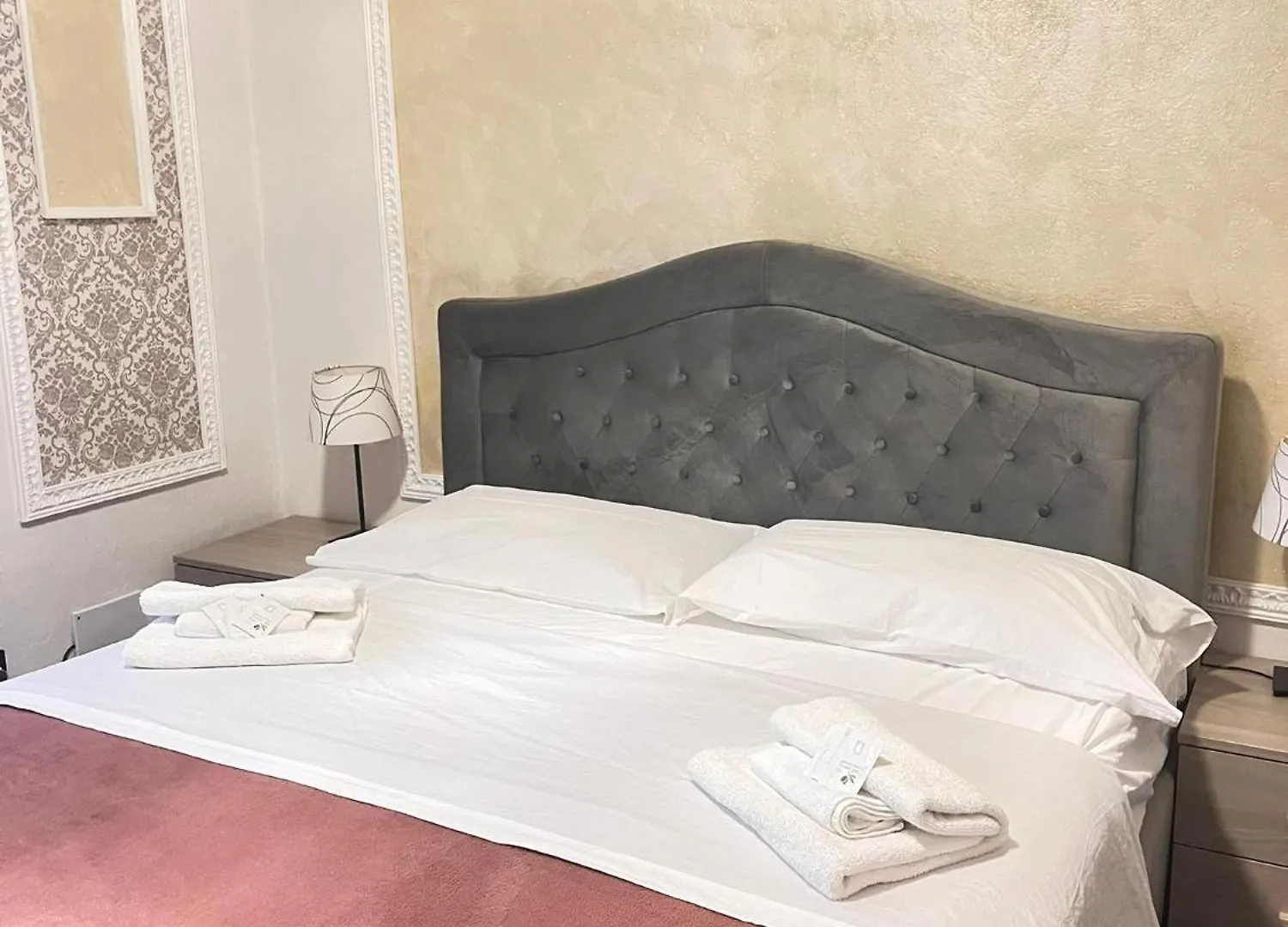 Bed and Breakfast Infinity Passion Rho